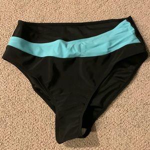 NWOT high waist bikini bottom